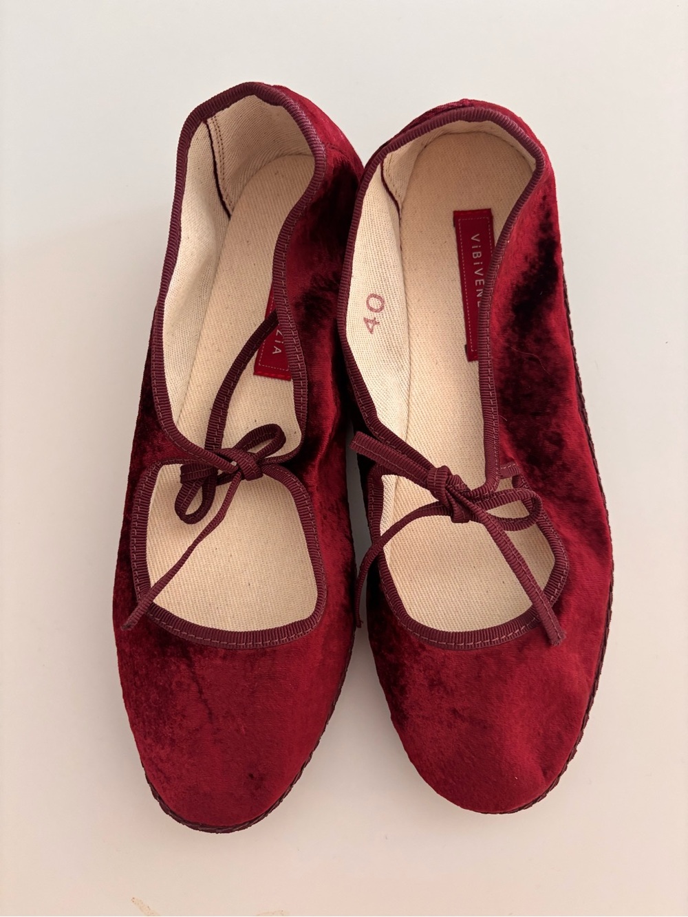 Venezia Velvet Ballet Flats in Burgundy